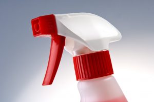 Canyon T014 trigger sprayer, red and white, close up