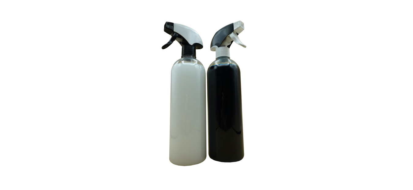 Canyon Minerva Trigger Sprayer in black and white